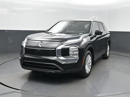 2025 Mitsubishi Outlander ES