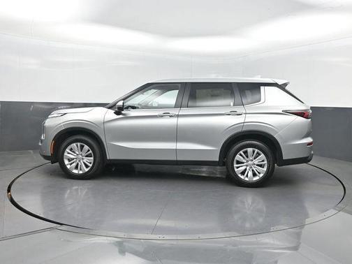 Alloy Silver Metallic 2026 Mitsubishi Outlander ES