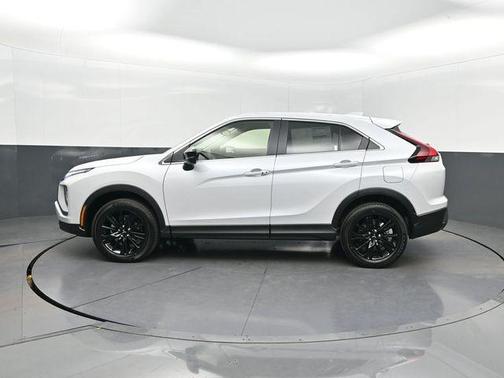 Diamond White 2026 Mitsubishi Eclipse Cross LE