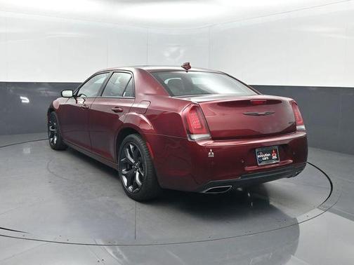 2023 Chrysler 300 S