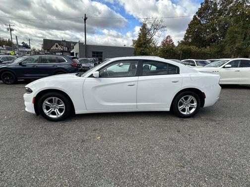 2022 Dodge Charger SE