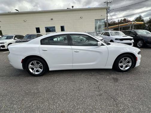2022 Dodge Charger SE