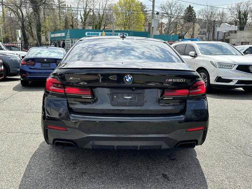 2022 BMW M550 M550i xDrive