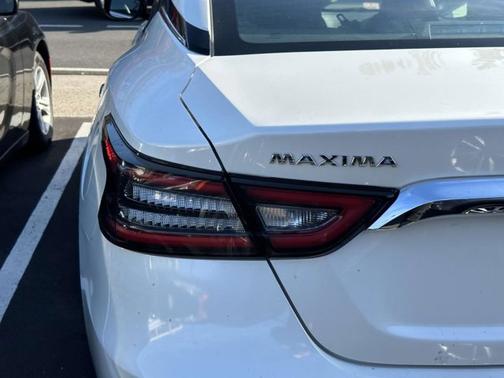 2021 Nissan Maxima SV