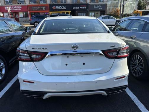 2021 Nissan Maxima SV