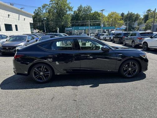 2023 Acura Integra w/A-Spec Package