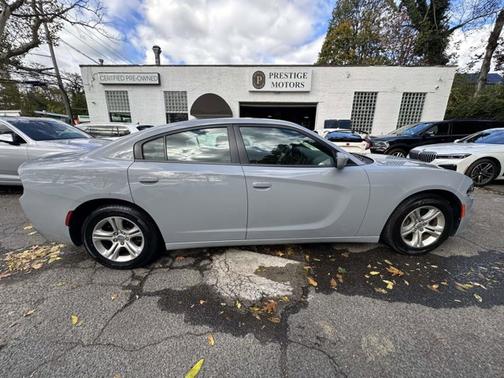 2021 Dodge Charger SE