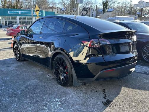 2023 Tesla Model Y Performance