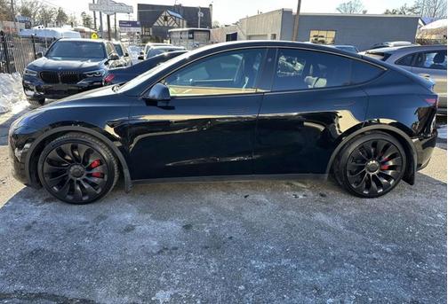 2023 Tesla Model Y Performance