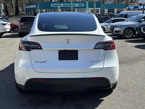 White 2022 Tesla Model Y Performance
