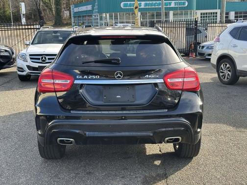 2017 Mercedes-Benz GLA 250 Base 4MATIC