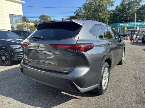 2023 Toyota Highlander LE