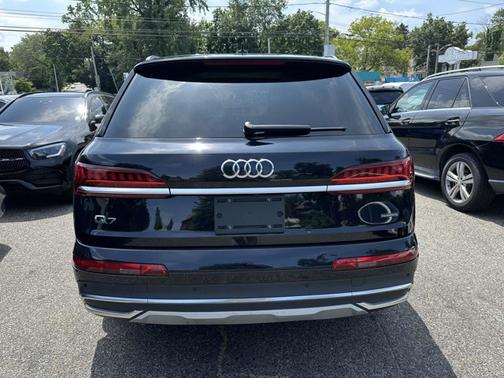 2021 Audi Q7 Prestige