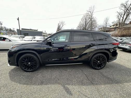 2023 Toyota Highlander XSE