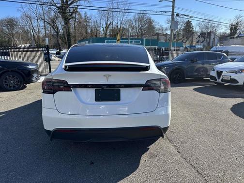 2023 Tesla Model X Standard Range