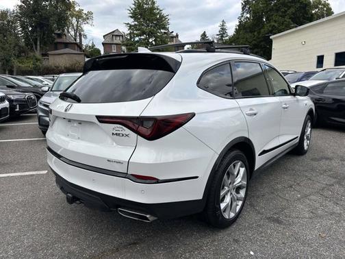 2022 Acura MDX w/A-Spec Package