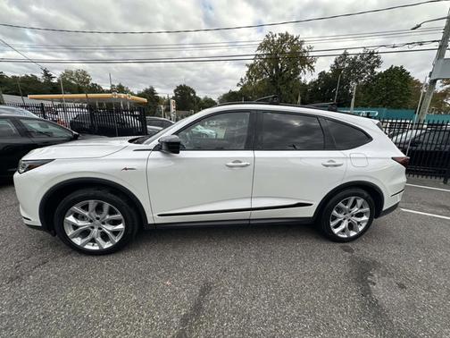 2022 Acura MDX w/A-Spec Package