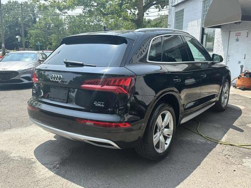 2018 Audi Q5 2.0T Tech Premium Plus