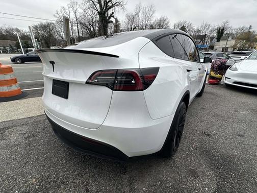 2022 Tesla Model Y Long Range