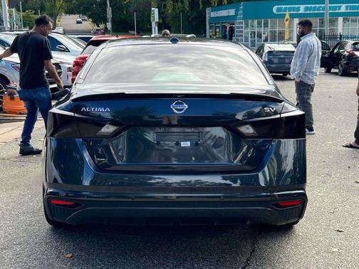 2022 Nissan Altima 2.5 SV