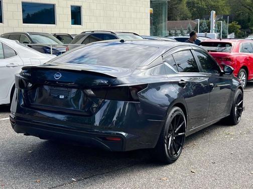 2022 Nissan Altima 2.5 SV