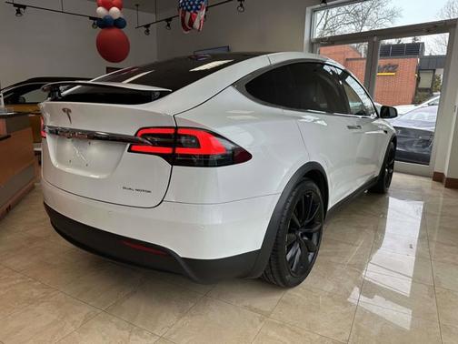 2020 Tesla Model X Long Range