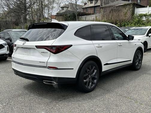 2022 Acura MDX w/A-Spec Package