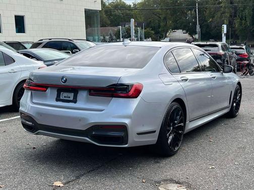 2020 BMW 750 i xDrive