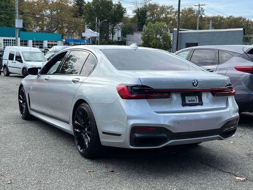 2020 BMW 750 i xDrive
