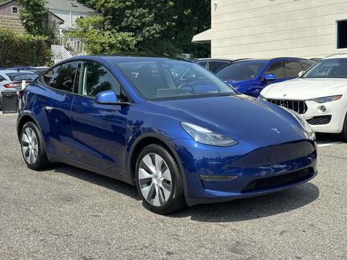 2024 Tesla Model Y Long Range