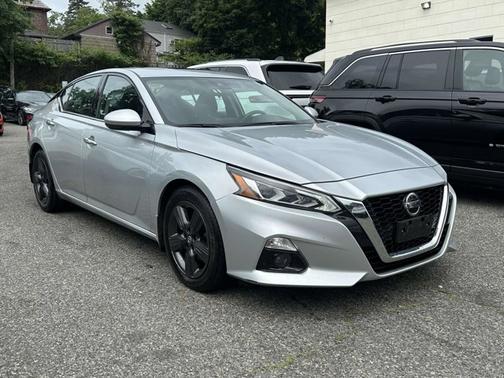 2022 Nissan Altima 2.5 SL