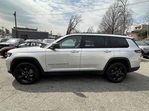 2023 Jeep Grand Cherokee L Altitude