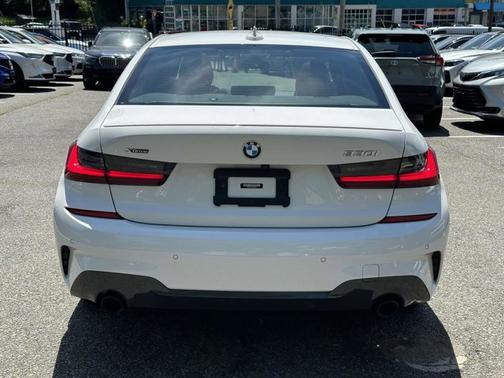 2022 BMW 330 330i xDrive