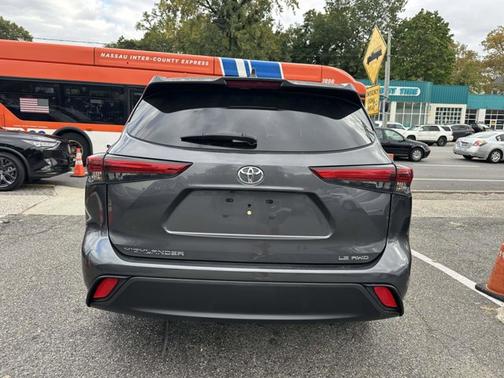 2023 Toyota Highlander LE