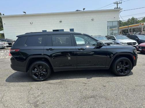 2022 Jeep Grand Cherokee L Altitude