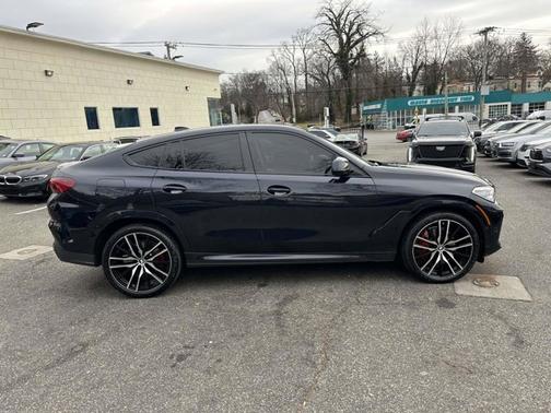2023 BMW X6 xDrive40i