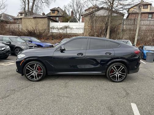 2023 BMW X6 xDrive40i