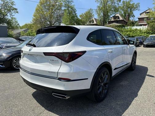 2022 Acura MDX w/A-Spec Package
