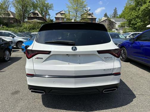 2022 Acura MDX w/A-Spec Package