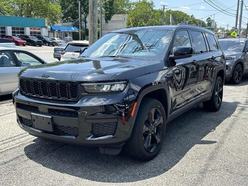 2022 Jeep Grand Cherokee L Altitude