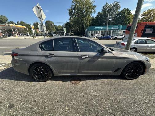 2022 BMW 530 530i xDrive