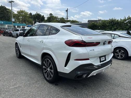 2022 BMW X6 xDrive40i