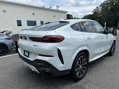 2022 BMW X6 xDrive40i