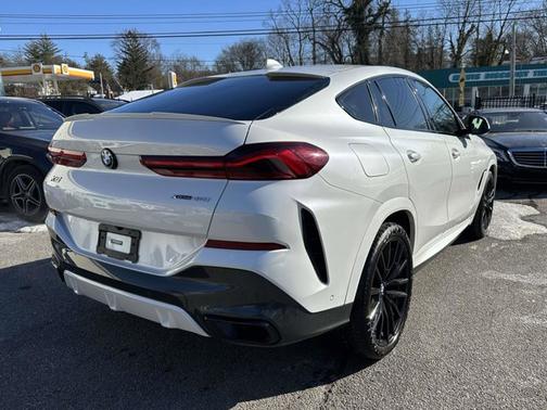 2022 BMW X6 xDrive40i