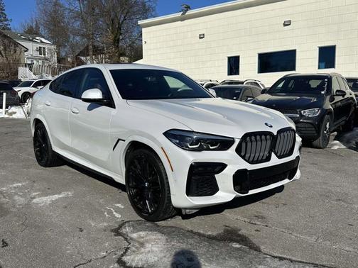 2022 BMW X6 xDrive40i