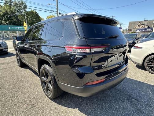 2022 Jeep Grand Cherokee L Altitude