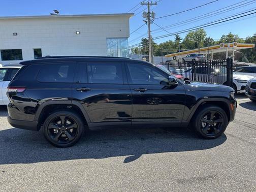 2022 Jeep Grand Cherokee L Altitude