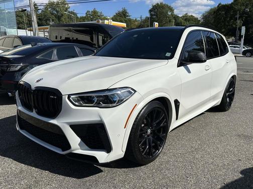 2022 BMW X5 M 