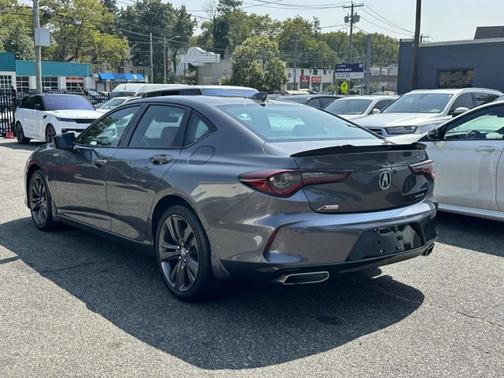 2022 Acura TLX w/A-Spec Package
