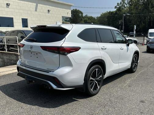 2022 Toyota Highlander XSE